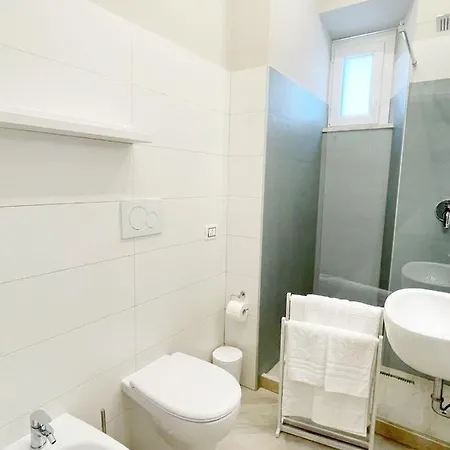 לינה וארוחת בוקר Vittoria 4*